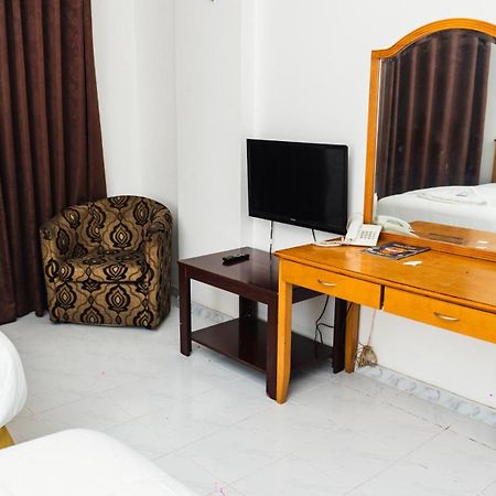 Pan Emirates Hotel Apartments Sharjah Buitenkant foto