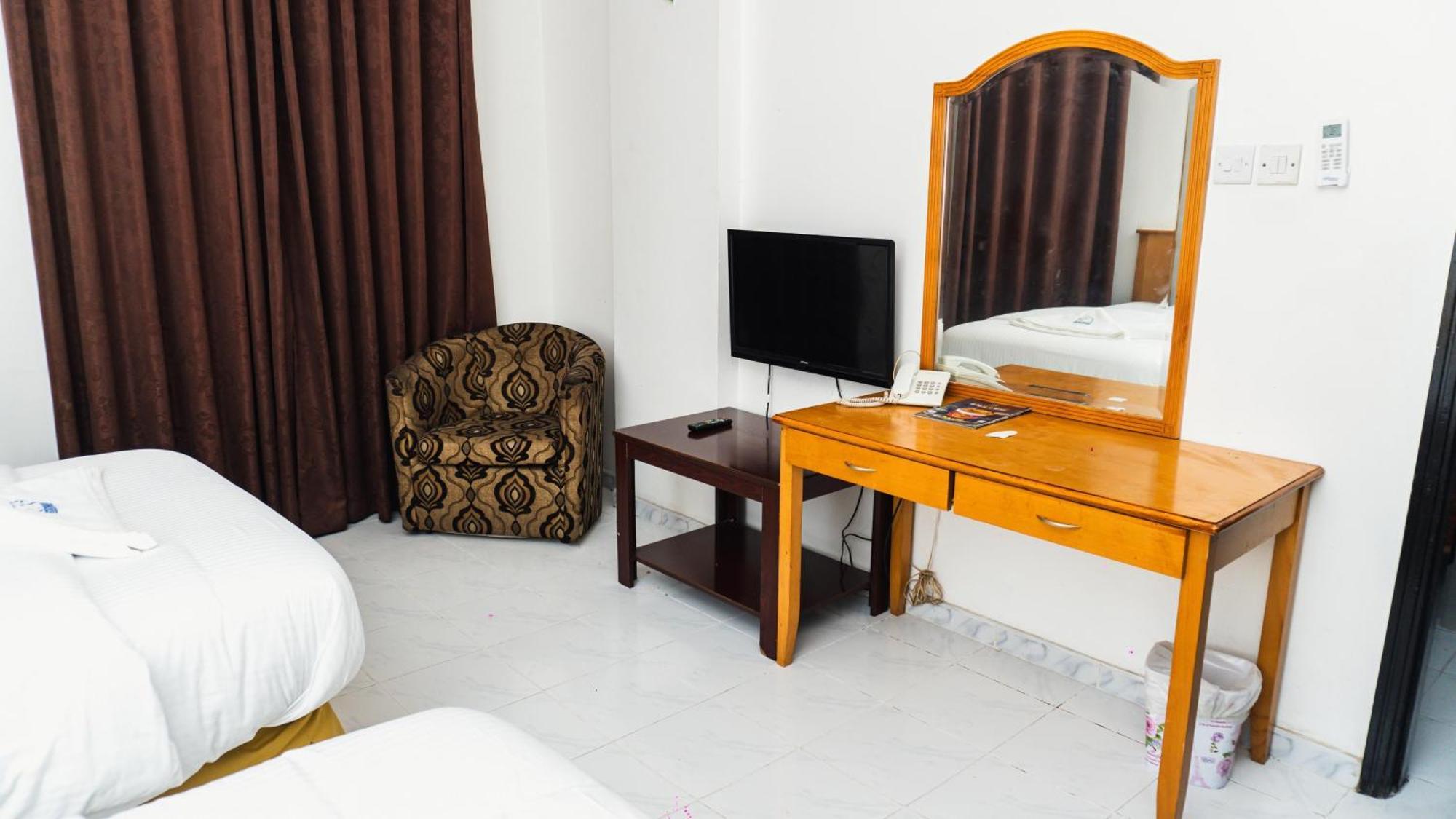 Pan Emirates Hotel Apartments Sharjah Buitenkant foto